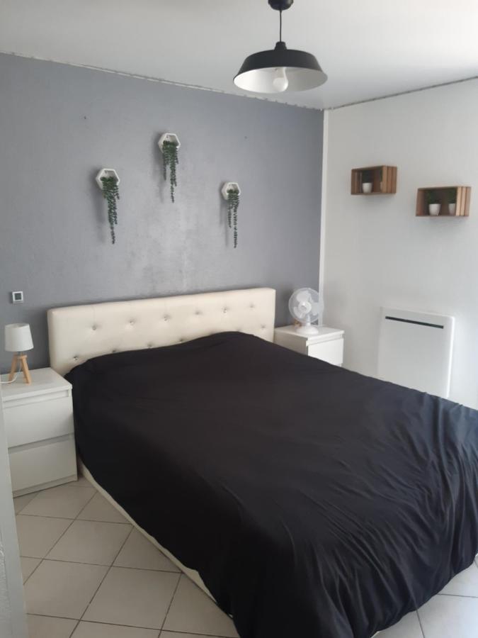 Appartement 3 pièces dans maison individuelle entre mer et montagnes Bouyon Extérieur photo
